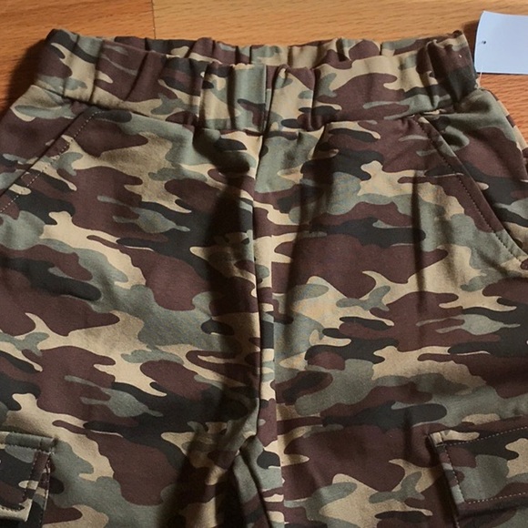 Parisian Camouflage Pocket Detail Cargo Joggers - Picture 7 of 8